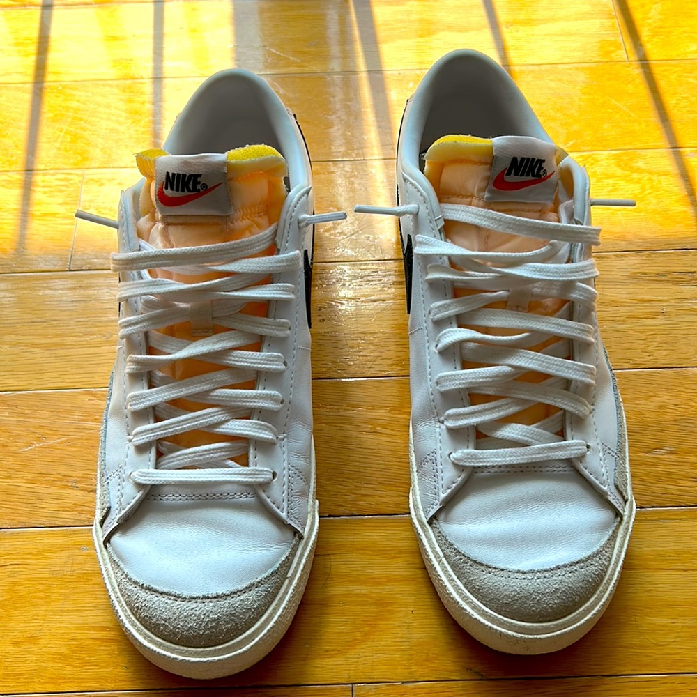 Men’s Nike sneaker